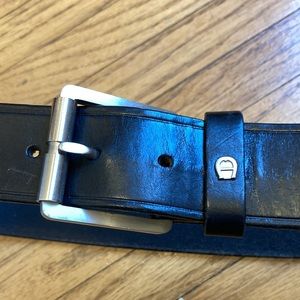 Etienne Aigner Men’s Black Leather Belt Size 32